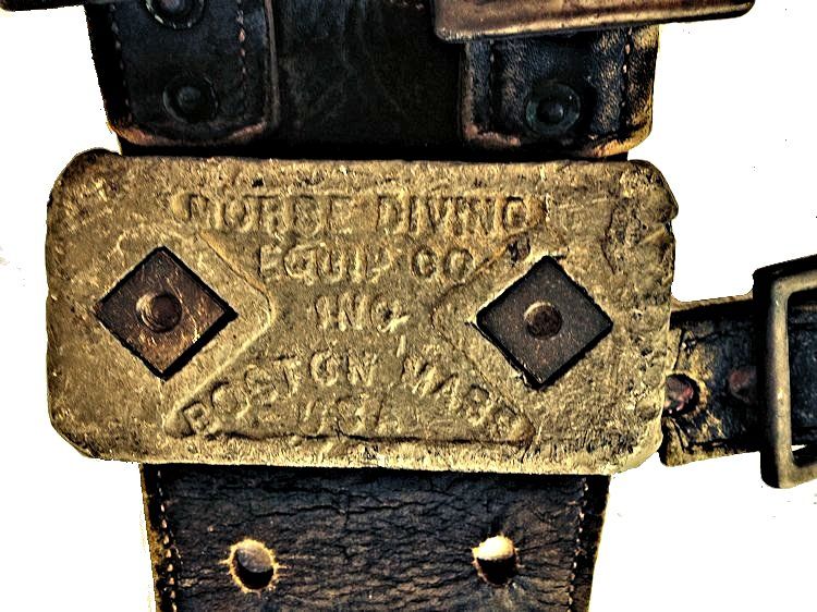 Close-up of a single More lead weight image