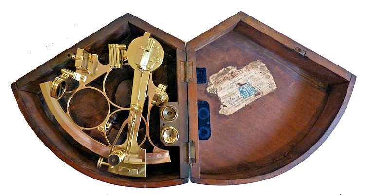 Sextant shownin its case image