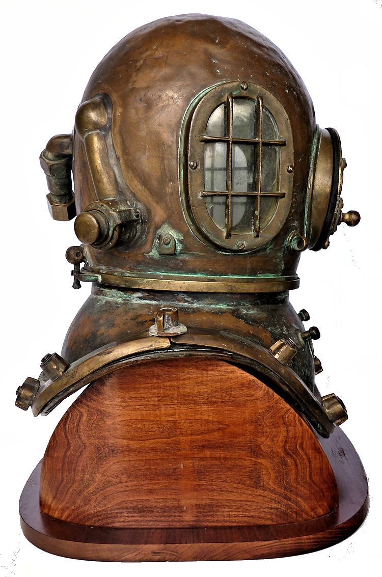 Right side view of Morse Commercial helmet image