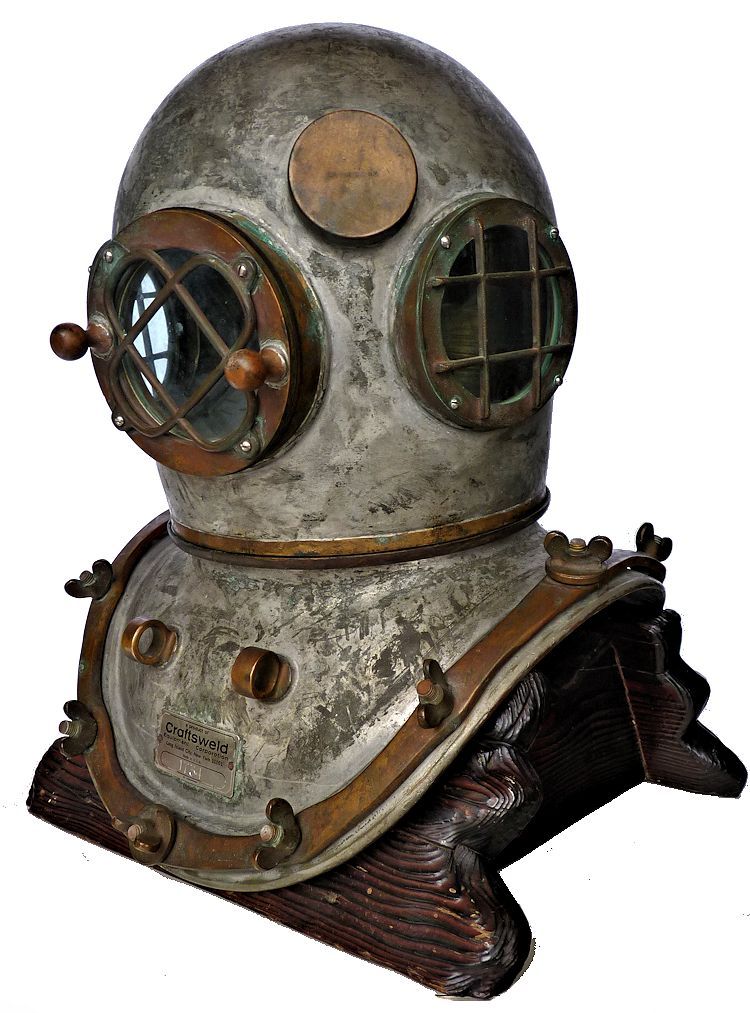  Left front view of the Craftsweld dive helmet image