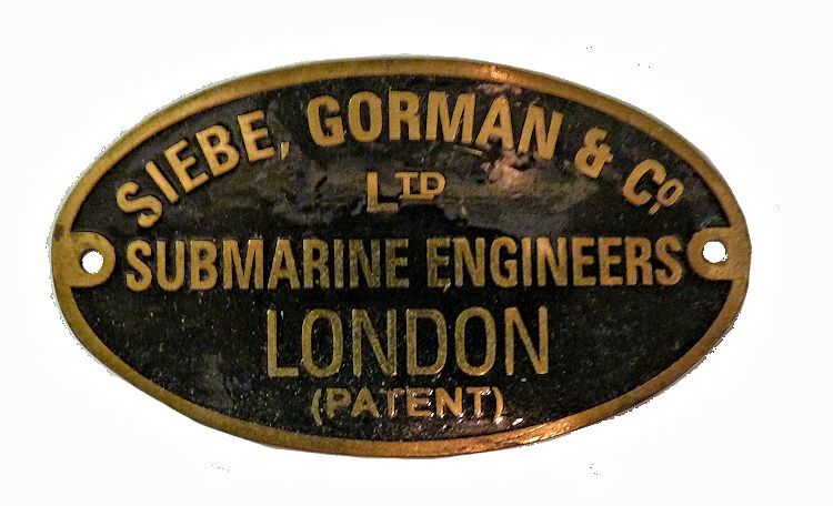 Authentic vintage Siebe Gorman Maker's tag.></font></td> </tr> </tbody> </table> </div> <div align=