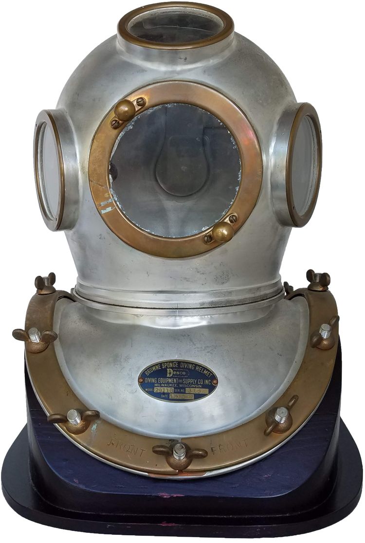 Front view of 1945 DESCO Navy MK V diving helmet image